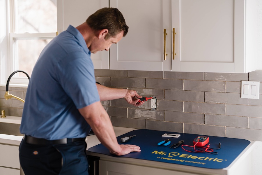Hire a Local Electrician in Haines City, FL
